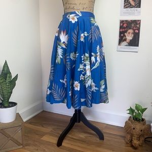 Hawaiian floral flare skirt M